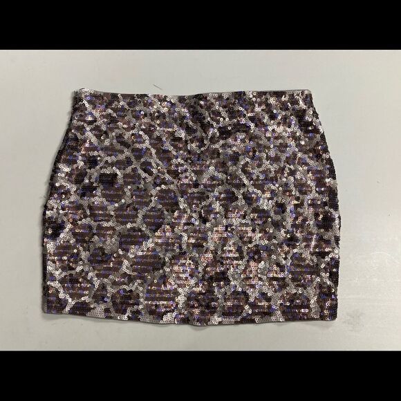 EXPRESS, Women’s Small/Petite,Sequined, ring accents, metallic , Purple Skirt - Picture 9 of 10